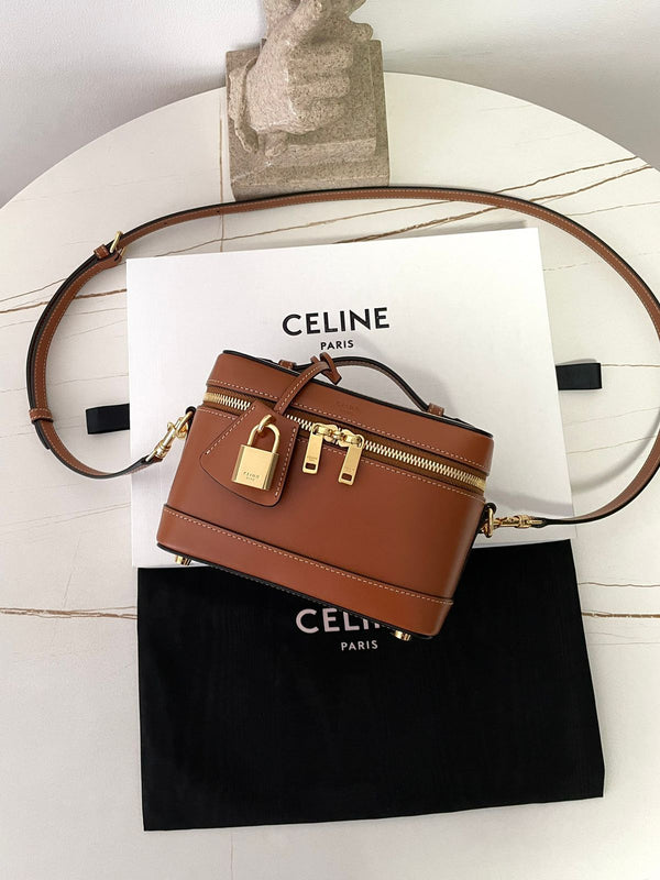 Celine VANITY IN SHINY 18cm
